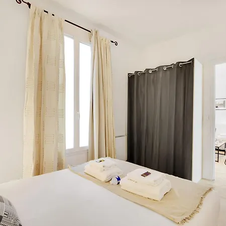 Sejour Parisien Pour 4, Pres De Montmartre شقة