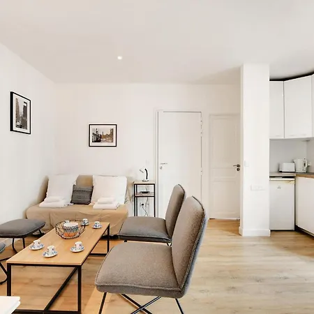 Sejour Parisien Pour 4, Pres De Montmartre Apartment Paris