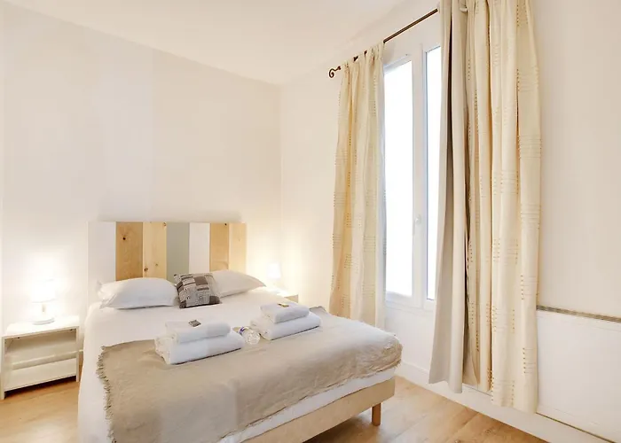 Apartamento Parisien Pour 4, Près De Montmartre París