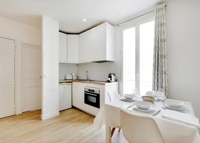 Apartamento Parisien Pour 4, Près De Montmartre París